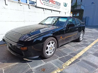 Usata Porsche 944 163 CV (119 kW) 1983 Nero Coupé