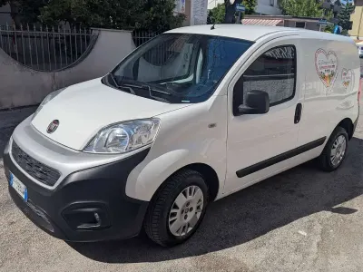 Usata Fiat Fiorino 80 CV (58 kW) 2018 Bianco Monovolume