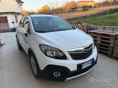 Usata Opel Mokka 140 CV (102 kW) 2015 Bianco SUV