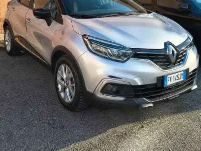 Occasion Renault Captur 90 ch (66 kW) 2019 Gris SUV