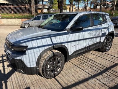 Usata Jeep Avenger Longitude 100 CV (73 kW) 2025 Grigio SUV