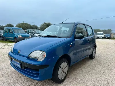 Usata Fiat 600 54 CV (39 kW) 2003 Blu Berlina