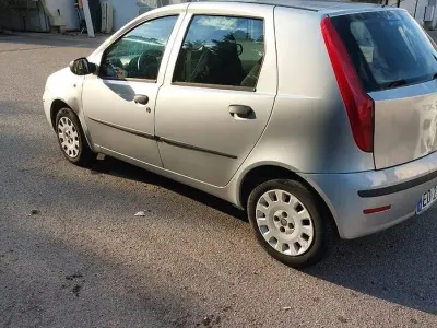 Usata Fiat Punto 69 CV (50 kW) 2010 Utilitaria