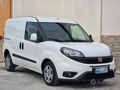 Usata Fiat Doblò 105 CV (77 kW) 2019 Bianco Monovolume