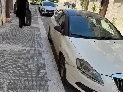 Usata Lancia Delta 2009 Bianco Utilitaria