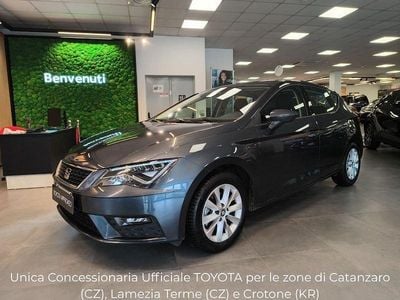 Begagnad Seat Leon Style 115 HK (84 kW) 2019 Grå Sedan
