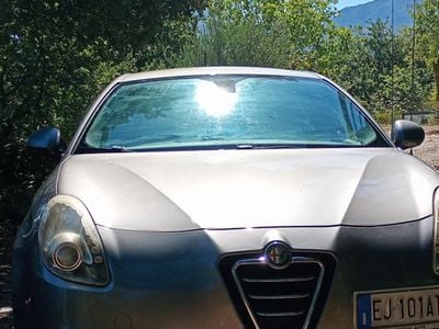 Usata Alfa Romeo Giulietta 120 CV (88 kW) 2011 Grigio Utilitaria