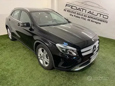 Usata Mercedes GLA200 136 CV (100 kW) 2015 Nero SUV