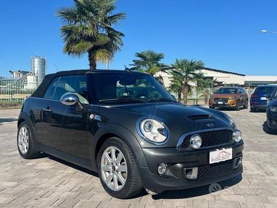Usata Mini Cooper SD Cabriolet Hype 170 CV (125 kW) 2015 Grigio Cabrio