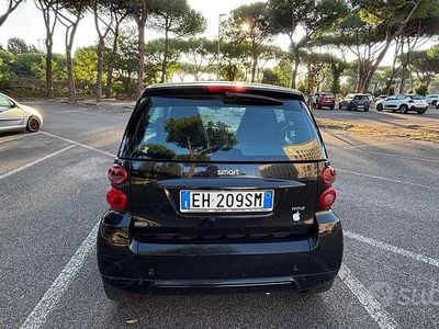 Usata 2011 Smart ForTwo Coupé Utilitaria | 4200 € (Buon prezzo)