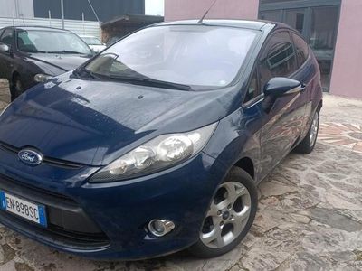 usata Ford Fiesta 1,4 gpl titanium 3 porte- 2012