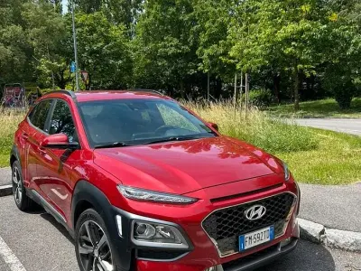 Usata Hyundai Kona Xpossible 120 CV (88 kW) 2018 Rosso SUV