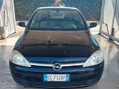 Usata Opel Corsa Comfort 58 CV (42 kW) 2002 Utilitaria