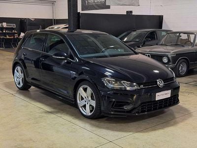 Usata VW Golf VII R 300 CV (220 kW) 2020 Nero Berlina