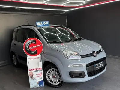 Usata Fiat Panda Lounge 69 CV (50 kW) 2018 Grigio Utilitaria
