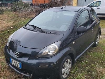Nero Usata 2012 Toyota Aygo Connect Style Utilitaria | 3200 € (Ottimo prezzo)