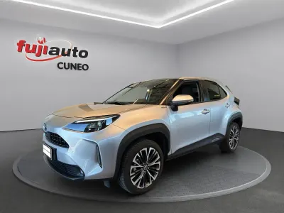 Usata Toyota Yaris Lounge 116 CV (85 kW) 2022 Silver met Utilitaria