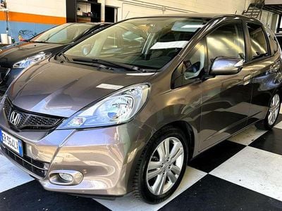 Usata Honda Jazz 99 CV (72 kW) 2013 Urban titanium metallizzato Utilitaria