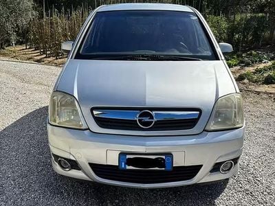 Usata Opel Meriva 2008 Grigio Monovolume