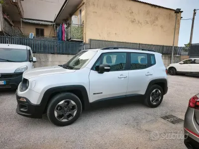 Usata Jeep Renegade Longitude 120 CV (88 kW) 2018 Grigio SUV
