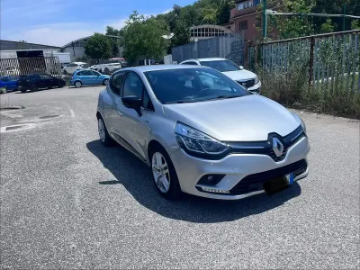 Usata Renault Clio IV Business 75 CV (55 kW) 2019 Grigio Berlina