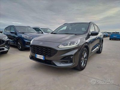 Usata Ford Kuga ST-Line 150 CV (110 kW) 2022 Grigio SUV