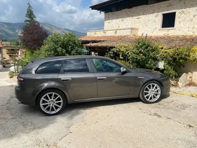 Usata Alfa Romeo 159 Distinctive 150 CV (110 kW) 2008 Grigio Station wagon