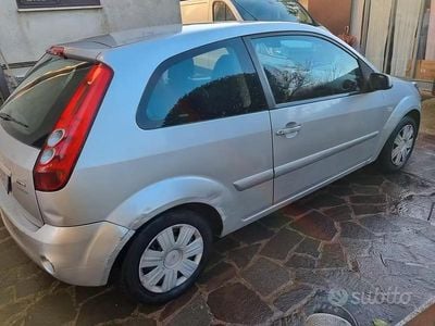 Usata Ford Fiesta 2007 Utilitaria