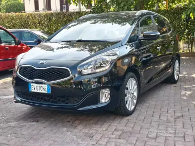 Usata Kia Carens 135 CV (99 kW) 2014 Nero Monovolume