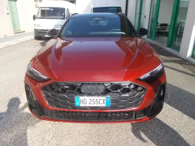 Usata Audi A5 Sport 367 CV (269 kW) 2025 Rosso Station wagon