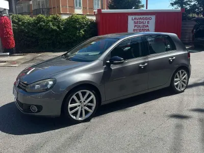 Usata VW Golf VI Highline 122 CV (89 kW) 2010 Utilitaria
