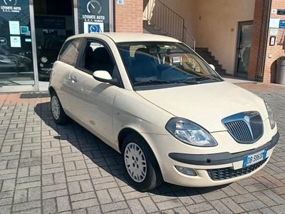 Usata Lancia Ypsilon 59 CV (43 kW) 2006 Beige Utilitaria