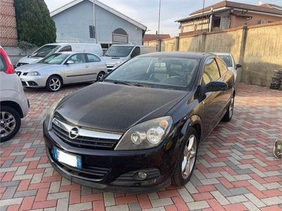 Occasion Opel Astra GTC Cosmo 120 ch (88 kW) 2006 Noir Berline
