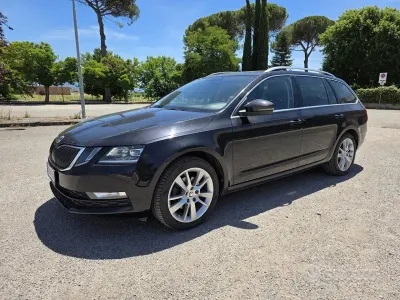 Usata Skoda Octavia G-TEC Executive 110 CV (80 kW) 2018 Nero Station wagon