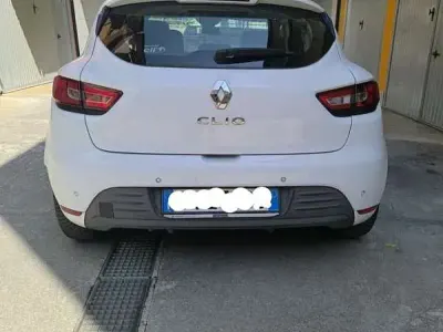 Usata Renault Clio IV Zen 75 CV (55 kW) 2018 Berlina
