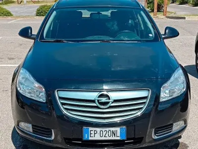 Usata Opel Insignia 131 CV (96 kW) 2012 Bluazzurro Station wagon