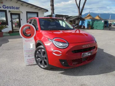 Usata Fiat 600 La Prima 100 CV (73 kW) 2025 Rosso SUV