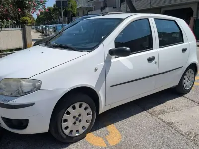 Usata Fiat Punto 60 CV (44 kW) 2007 Bianco Utilitaria