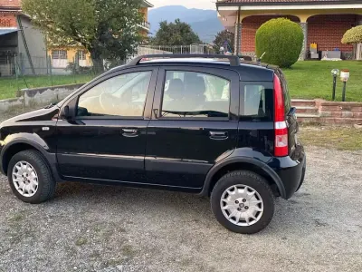 Usata Fiat Panda 4x4 60 CV (44 kW) 2008 Nero Utilitaria