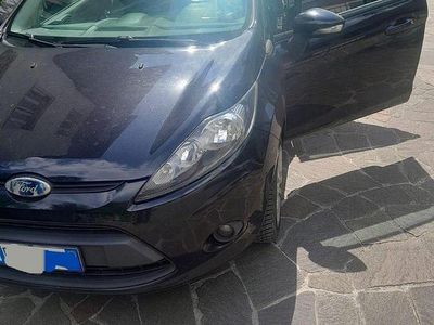 Usata Ford Fiesta 60 CV (44 kW) 2010 Nero Utilitaria