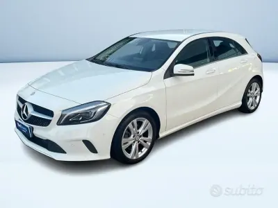 Usata Mercedes A200 136 CV (100 kW) 2017 Bianco Utilitaria
