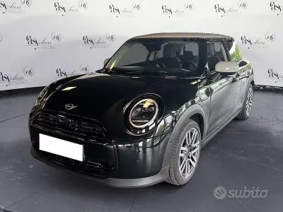 Usata Mini Cooper Classic 114 kW (156 CV) 2025 Nero Utilitaria