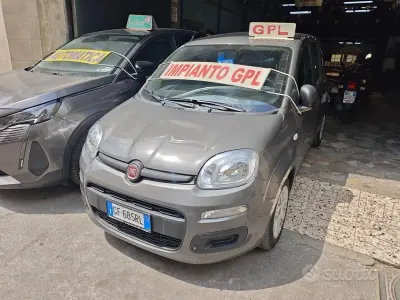 Usata Fiat Panda 69 CV (50 kW) 2021 Grigio Utilitaria