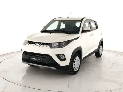 Usata Mahindra KUV100 85 CV (62 kW) 2025 Bianco SUV