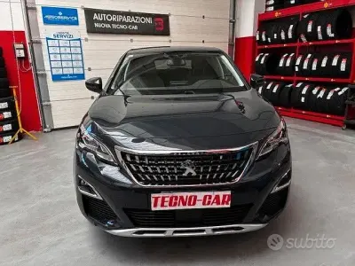 Usata Peugeot 3008 131 CV (96 kW) 2019 Blu SUV