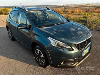 Usata Peugeot 2008 Allure 100 CV (73 kW) 2018 Verde SUV