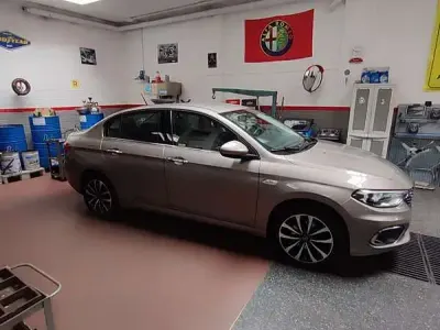 Usata Fiat Tipo Lounge 120 CV (88 kW) 2017 Berlina