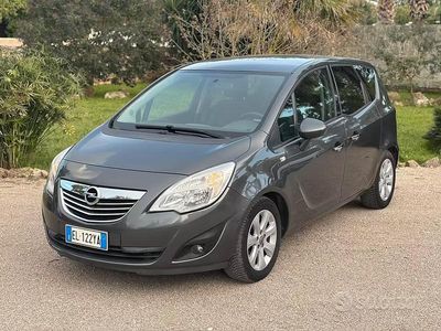 Usata Opel Meriva Cosmo 130 CV (95 kW) 2012 Grigio Monovolume
