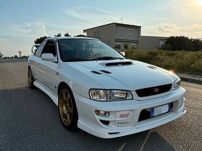Usata Subaru Impreza 280 CV (205 kW) 1999 Bianco Coupé
