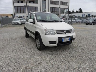 Bianco Usata 2012 Fiat Panda 4x4 Climbing Utilitaria | 6500 € (Buon prezzo)